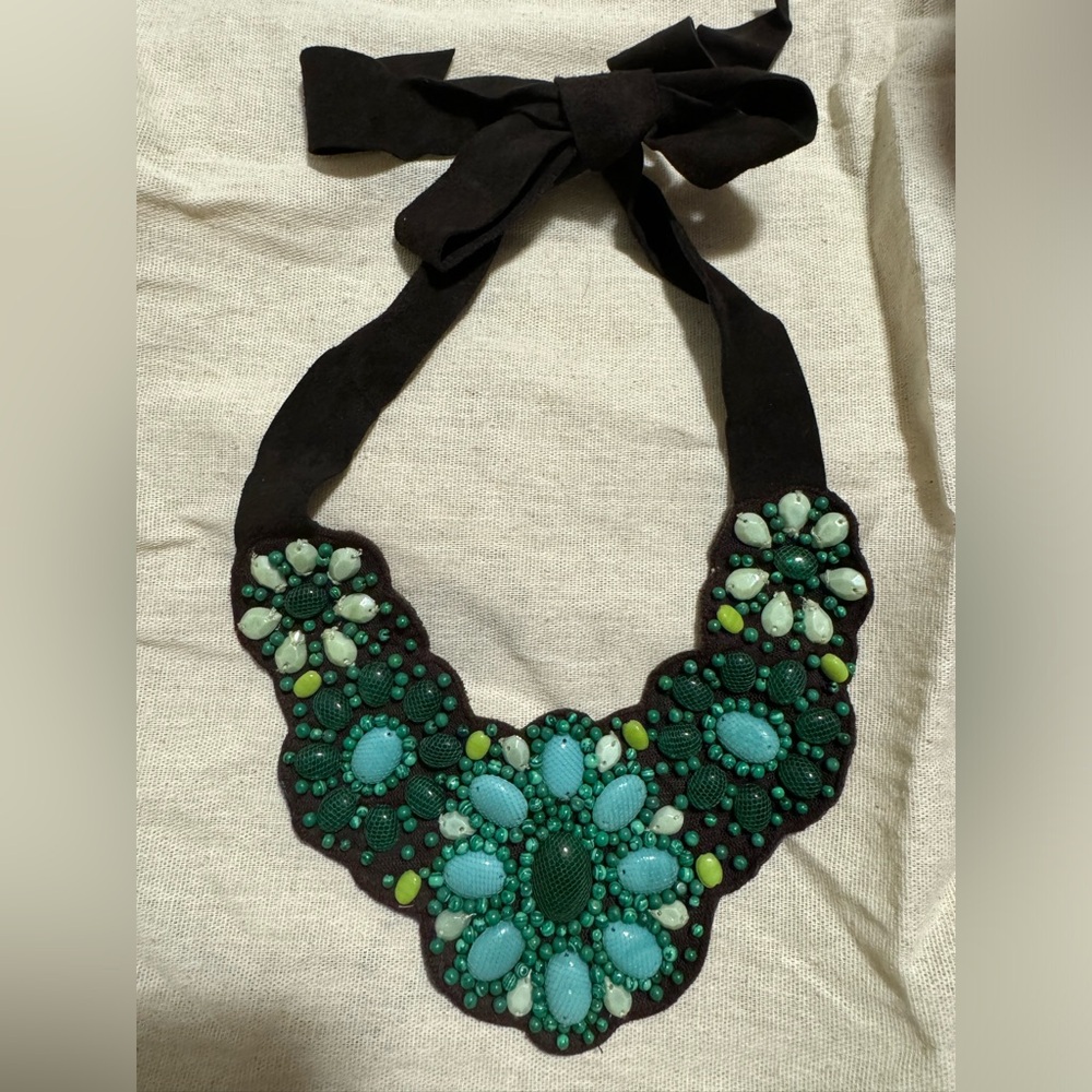 Stella & Dot statement necklace
